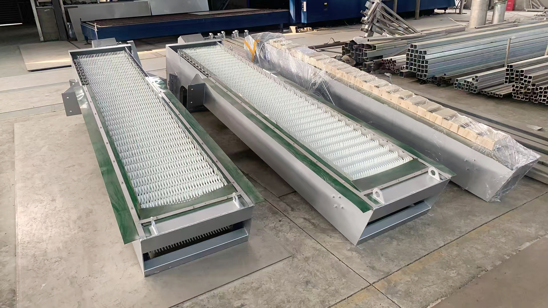 回轉耙式格柵除污機是保障整個水處理系統(tǒng)順暢運行的基石。