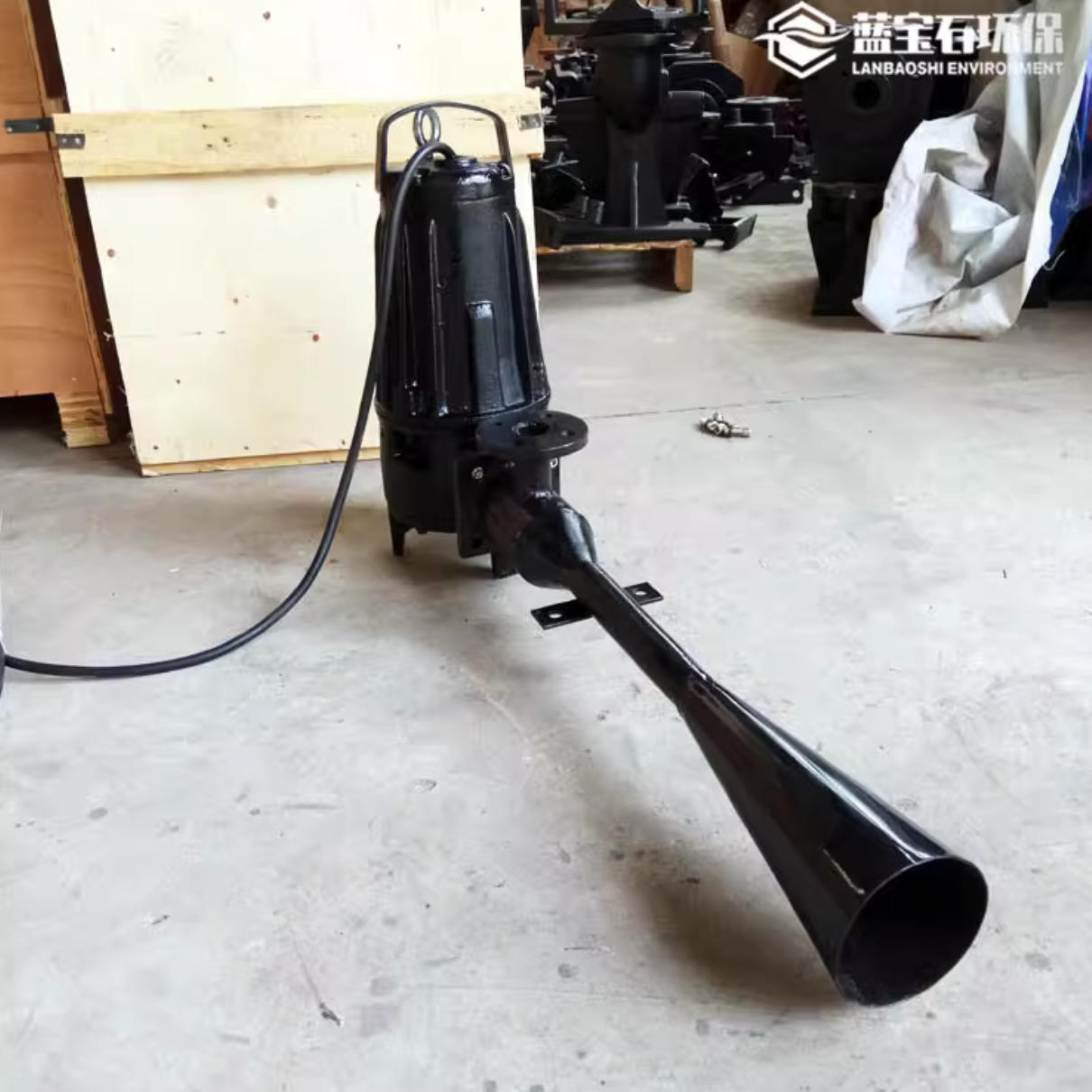 南京藍寶石環(huán)保與湖南公司合作，提供QSB0.75kw潛水射流曝氣機設備